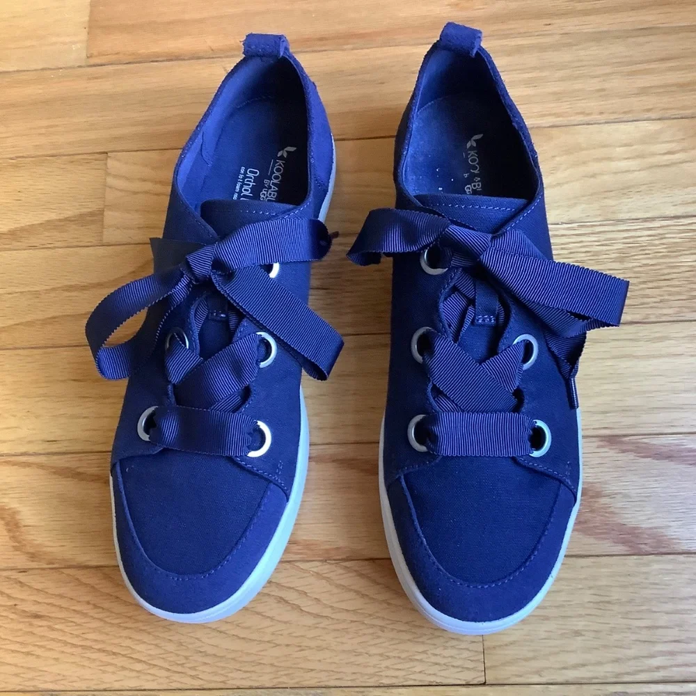 Koolaburra Suede and Canvas Sneakers - Penley Blue SZ 9.5